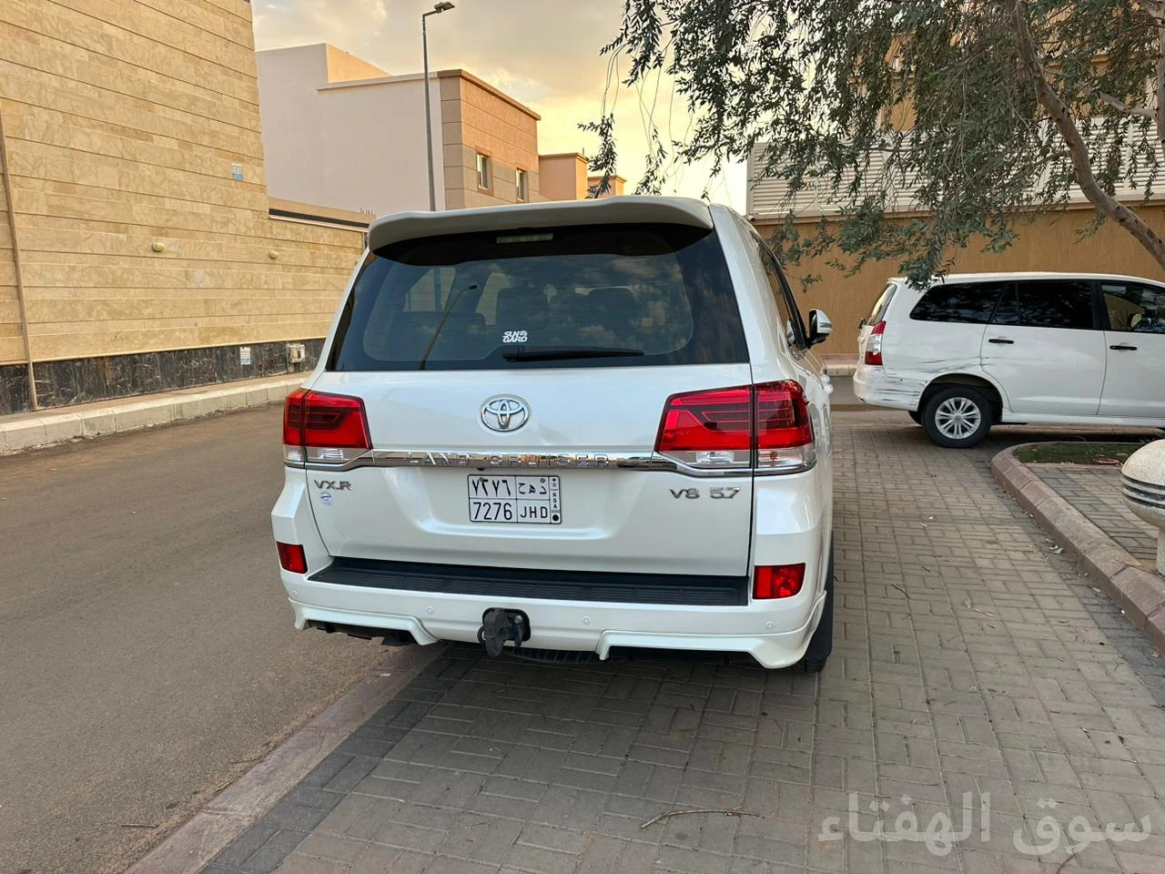 للبيع جيب VXR