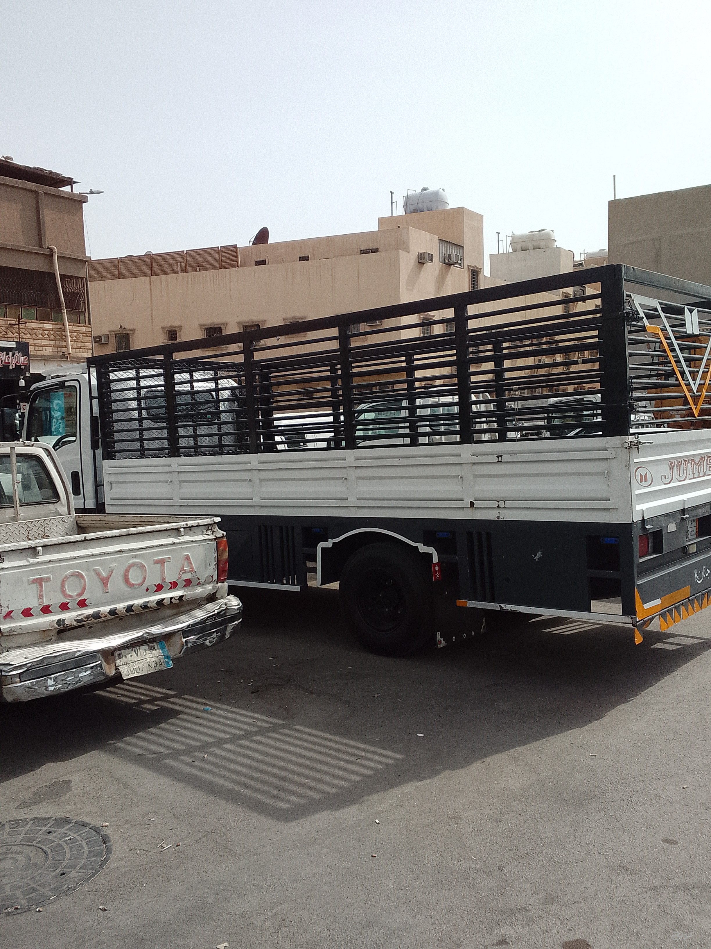 دينا طش اثاث قديم بالرياض0537486934