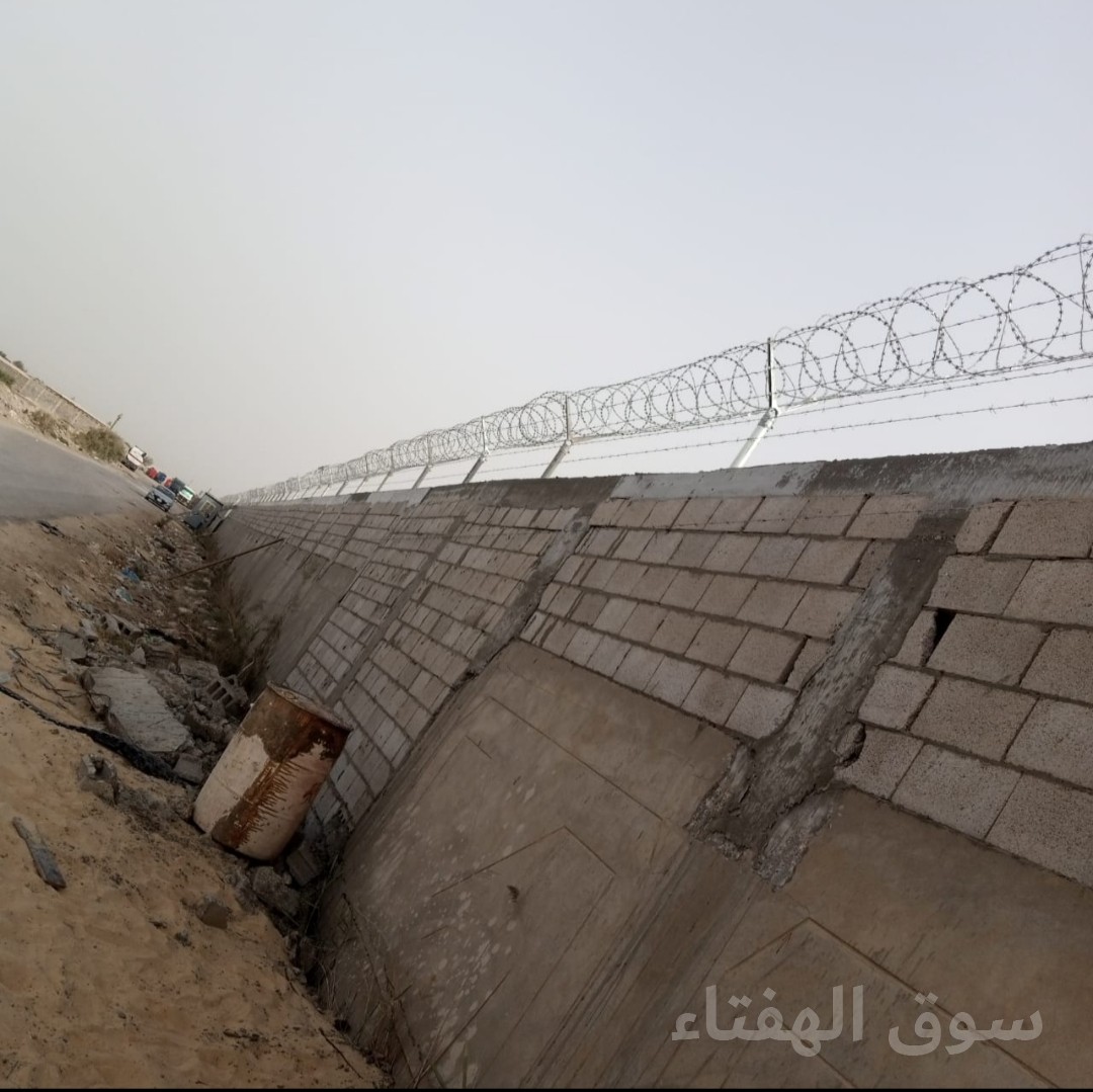 مقاول شبوك مزارع وكسارات وملاعب